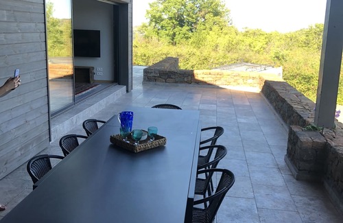 Les Vans House | Elegant House with Pool and Ocean View - Rated 10/10