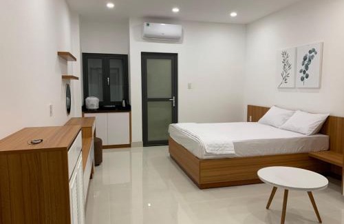 District 9 House | Budget-Friendly New Studio in District 9 with Kitchen