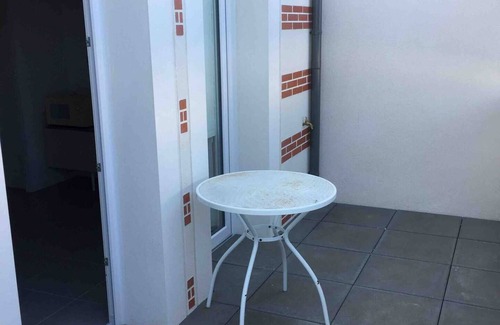 Quartier de l'Hippodrome Apartment | Ideal Studio Getaway Steps from Beach and Casino Fun