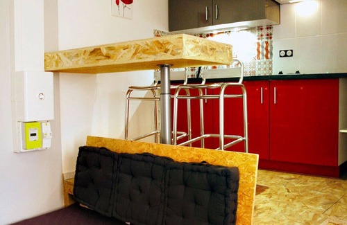 Romans-sur-Isere Apartment | Modern Studio Getaway in Downtown with Kitchen Amenities