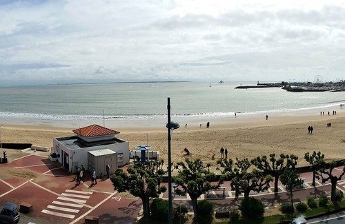 Royan Apartment | New! Studio Royan with Ocean View and Bike Rental Amenities