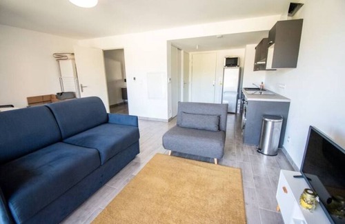 Grand Sud Apartment | New Studio Retreat with Pool and Garden Oasis