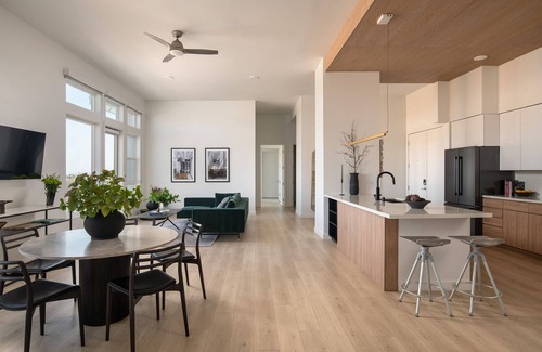 Enterprise Apartment | Elegant 2-Bedroom Penthouse Near the Strip with Pool