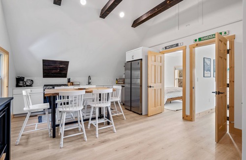 Ellicottville Ski Chalet | Modern Chalet with Hot Tub & Slope Views - Rated 10/10!