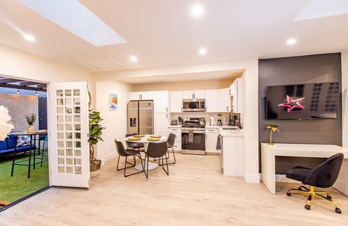 Bankers Hill Apartment | Exceptional Little Italy Villa with Hot Tub & Game Room