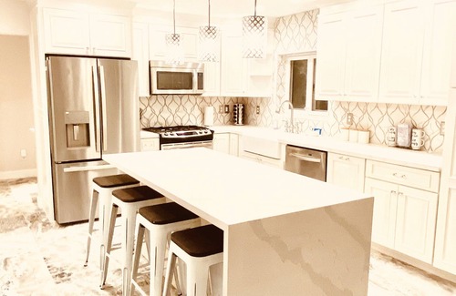 Cavalier Vista House | Glamorous Oasis in Old Town Scottsdale | Pool & Spa Retreat