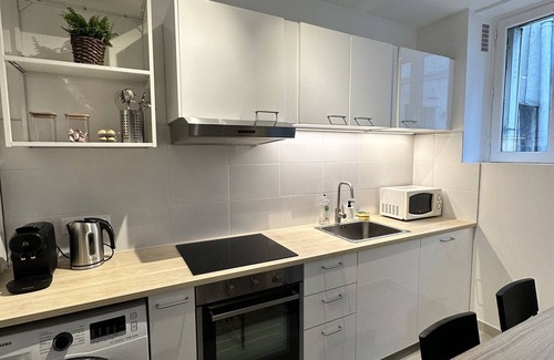 Saint-Denis Apartment | Modern Apartment Steps from Stadium with Pool & Breakfast