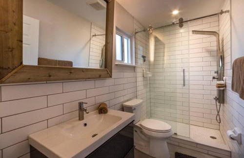 Horton Shores House | Chic Dune Daisy: Family-Friendly Retreat by the Beach