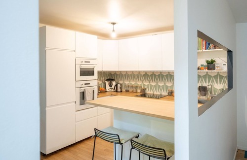 Quartier de Becon House | NEW! Stylish Modern Home 15-min From City Center!