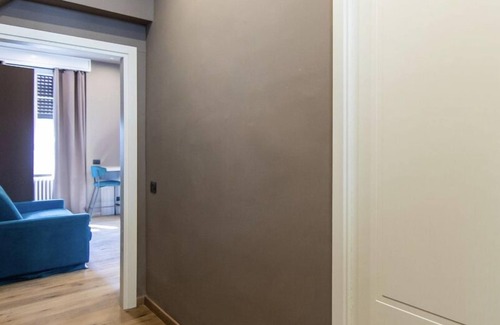 Porta Garibaldi Apartment | Modern Suite with Balcony in Milan’s Vibrant Moscova District