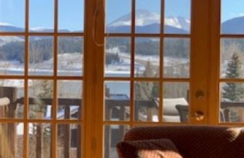 Dillon House | Scenic Home with Mountain/Lake Views and Full Kitchen