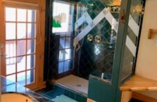 Dillon House | Scenic Home with Mountain/Lake Views and Full Kitchen