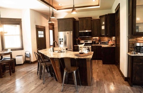 Kalispell House | Discover Adventure at Gateway to GNP - 10/10 Rated!
