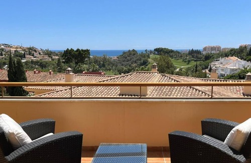 Benalmadena Costa Apartment | Relaxing 2 Bedroom Apartment with Terrace and Sea View