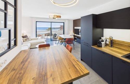 Corse-du-Sud Apartment | New : T3 climatisé haut de gamme vue mer de 78m²+ terrasse 45m²