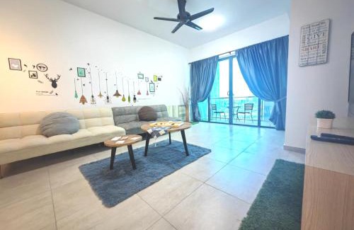 Malacca City Apartment | Experience Tatami: 10-12pax with Superb City Views