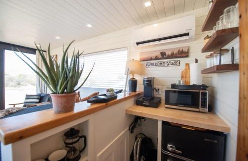 Alpine House | Unforgettable Stay at The Buffalo-Shipping Container in Alpine