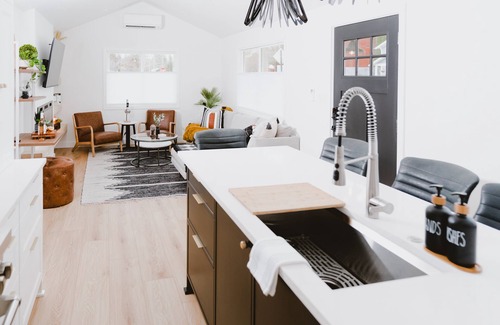 Snoqualmie House | Discover the Snoqualmie Casita: Steps from Dining & Shops