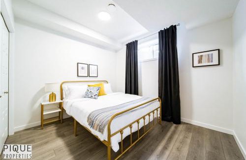 Southwest Edmonton Apartment | NEW-The Suite Life-2BD-King Bed-WEM & YEG Airport