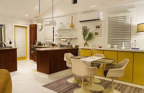 Bokeelia House | Waterfront Cottage with Dockage & Pool - Rated 10/10!