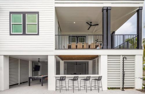 Key West House | Discover The Windrose House: Pool, Pets & 10/10 Reviews