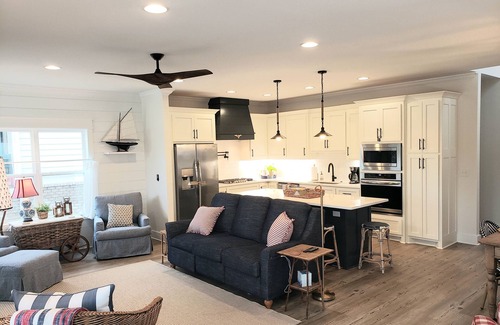 Winchester House | Ideal Getaway at Tim's Ford Lakefront Retreat with Pool