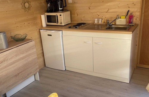Mouries Cabin | NEW Tiny House des Oliviers with private Jacuzzi
