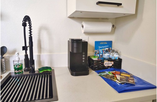 Bridgeford Crossing Apartment | Cozy Tiny Studio with Kitchen Near Theme Parks