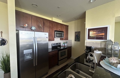Galveston Condo | Experience Pointe West: Relax by the Sunset Pool & Lazy River