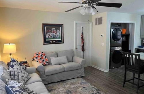 Auburn Condo | Walk to Stadium: Family-Friendly Stay Near Village Dorms