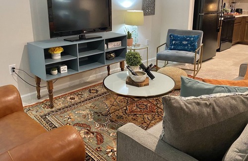 Durham House | New Townhome beautiful & cozy 3br