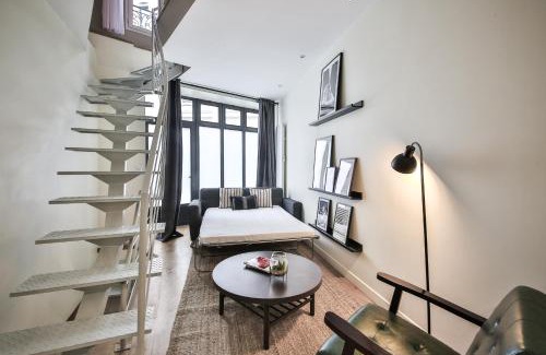 Ternes Apartment | Modern Triplex Near Porte Maillot - Family-Friendly Stay