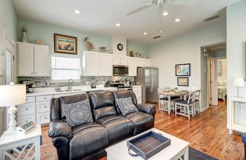 Port Aransas House | Experience New Turquoise Treehouse Bungalow with Oceanfront Views