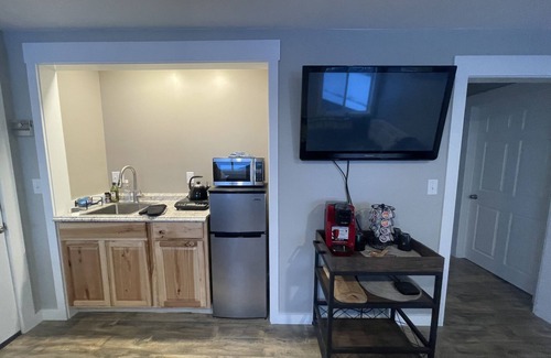 Bethlehem Apartment | Ideal New Two-Bedroom Apartment with Lake View Amenities