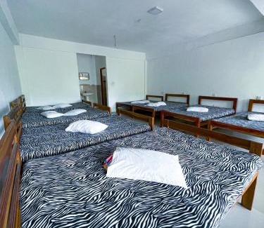 Hali-Ela Hotel | Comfortable Stay at New Uduwara Guest with Great Amenities