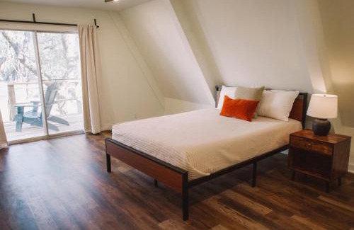 Spring Branch House | Unique A-frame Retreat in Beautiful Canyon Lake