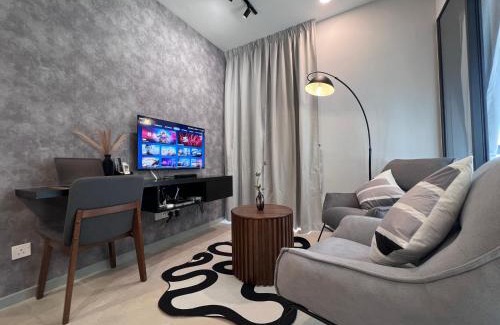Downtown George Town Apartment | NEW UNIT# Georgetown #Tropicana #Luxury 2BR # 5pax