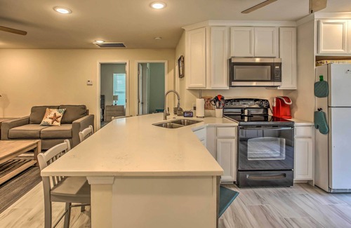 Garden City Cottage | Premier Cottage Escape at Garden City Beach - 10/10 Rating!