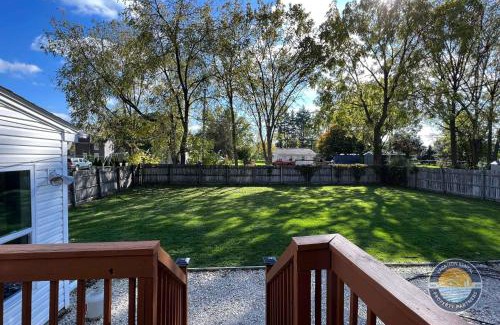Lake Geneva House | Modern Urban Retreat on Grant St - Pet Friendly Amenities