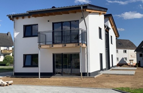 Lierschied Apartment | Discover "Zum Rheinblick" in the Scenic Middle Rhine Valley