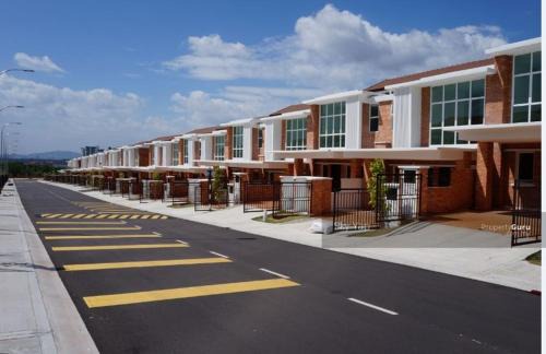 Kajang House | Ideal Double Storey Home for Your Family Vacation