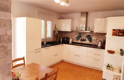 Cambrils Villa | Beachside Getaway with Private Pool & 10/10 Guest Rating