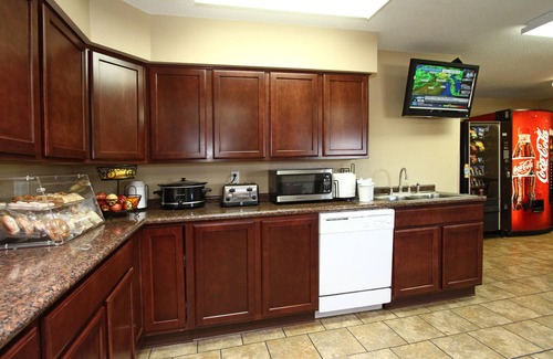 Kearney Hotel | Comfortable Stays at New Victorian Inn and Suites