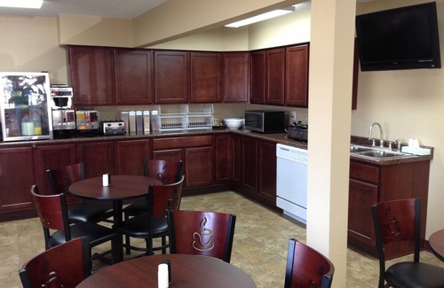 Kearney Hotel | Comfortable Stays at New Victorian Inn and Suites