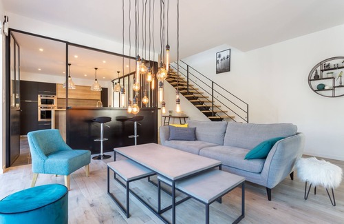 Chateau-d'Olonne Villa | Guest Rated 10/10: Oceanfront Villa with Pool in Les Sables