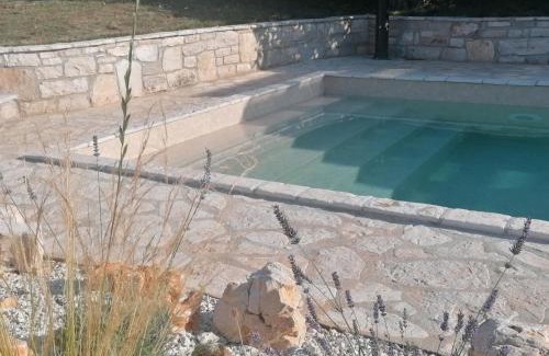 Tinjan House | Discover Villa D'Vita: Oceanfront Escape with Pool