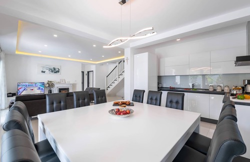 Medulin Villa | Experience Villa Elodie: Pet-Friendly Oasis in Medulin