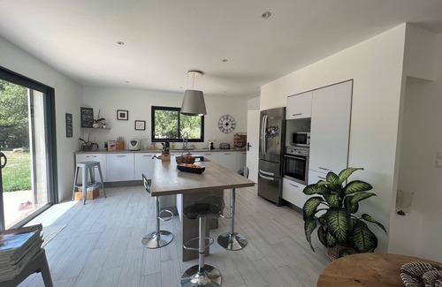 Saint-Andre-de-Cruzieres House | Relaxing Villa with Pool Next to Majestic Oak Trees