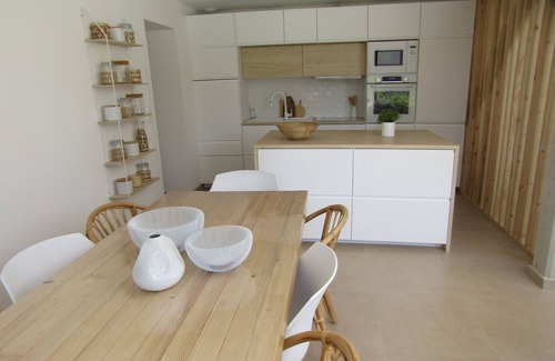 Donville-les-Bains Villa | Tranquil Villa Steps from Donville Beach with Pool & Spa
