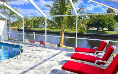 Caloosahatchee House | Experience Villa Rosa & Lucia: Oceanfront with Pool Access